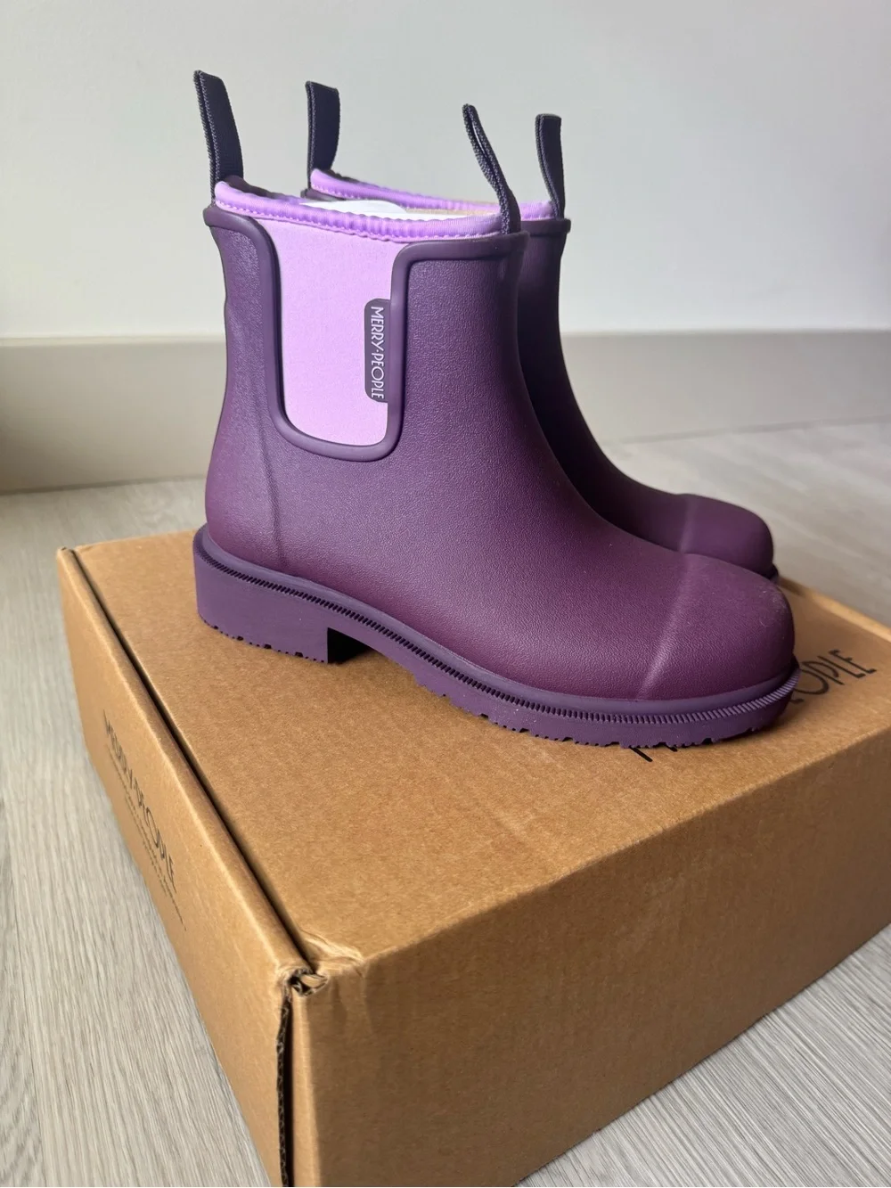 Merry People Bobbi Boot in Grape *new in box* + Care Kit